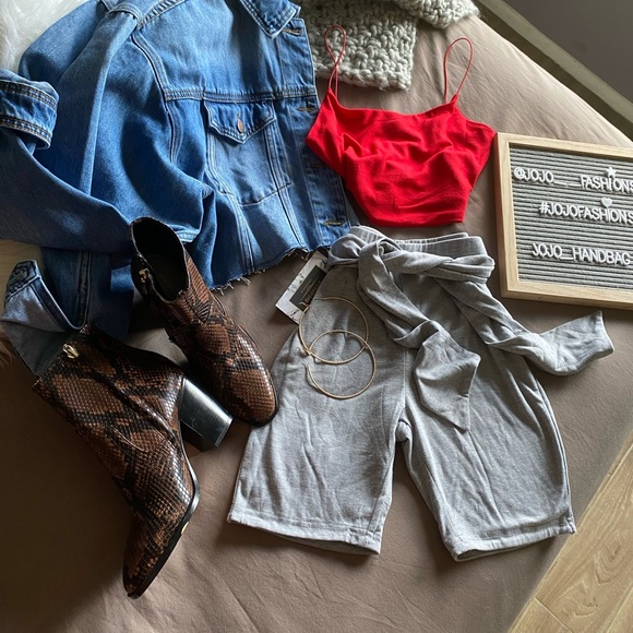 Happy Short Short - Picture 4 of 4